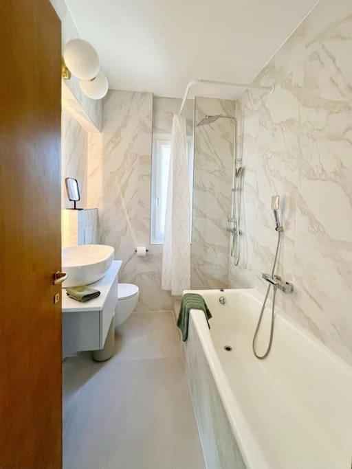 Panorama Suite In Lugano - Pazzallo Paradiso Exterior photo